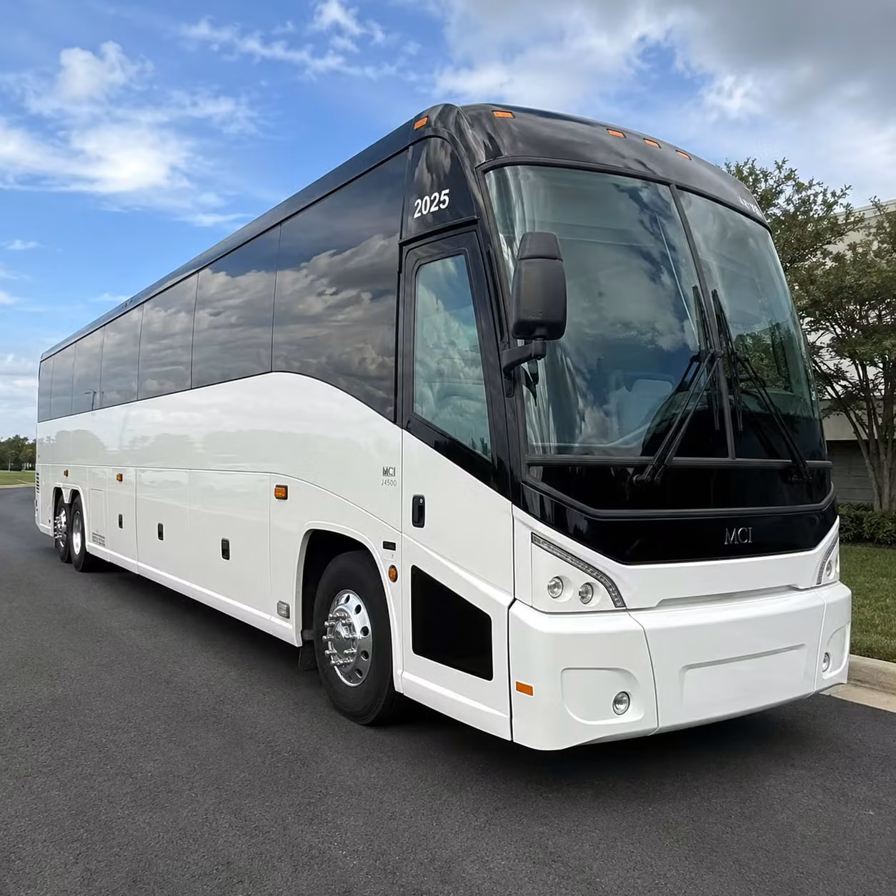 concert shuttle transportation to kodak center and blue cross arena in rochester